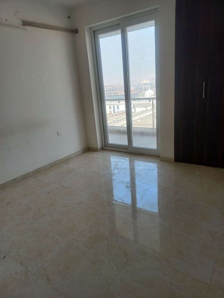 Room, omaxe-royal-residency-faridabad 3 Bedroom 1685 Sq.Ft. Apartment In Sector 79 Faridabad 8897868