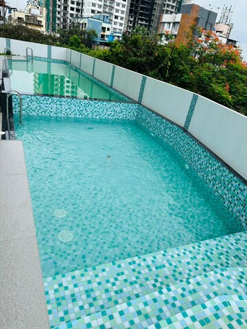 Swimming Pool in 2 BHK Apartment at Thapar Suburbia, Chembur – for Rent