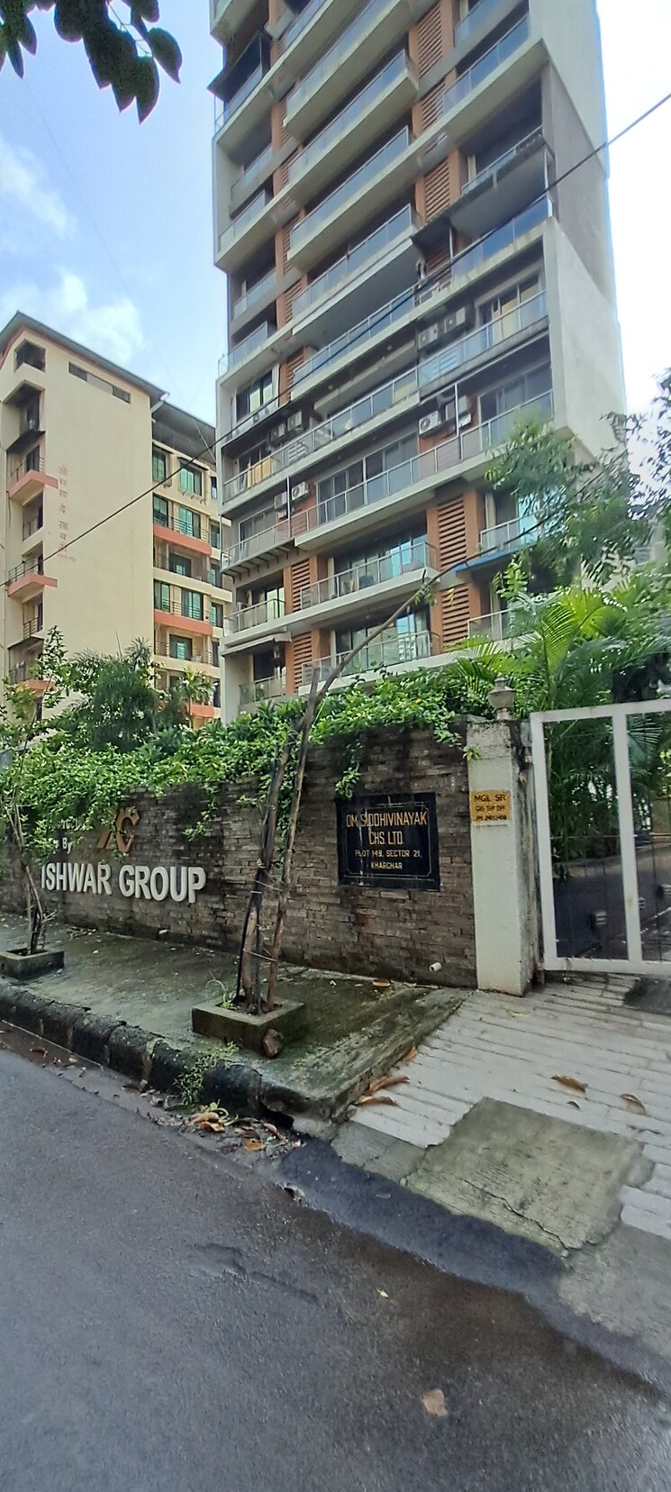 Exterior View, ishwar-om-siddhivinayak-apartment 3 Bedroom 2000 Sq.Ft. Apartment In Kharghar Sector 21 Navi Mumbai 8897922