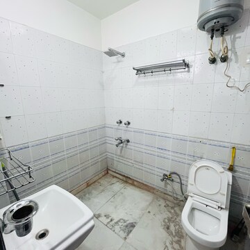 Bathroom in 2 BHK Builder Floor at Khirki Extension – for Rent