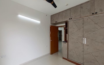 Room in 2 BHK Apartment at Sobha Dream Gardens, Thanisandra Main Road – for Rent