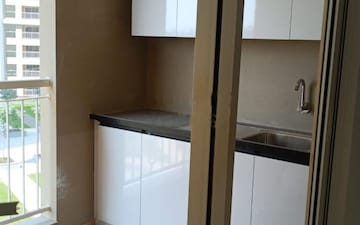 Room in 2 BHK Apartment at Sobha Dream Gardens, Thanisandra Main Road – for Rent