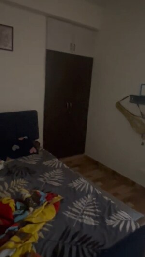 Room in 2.5 BHK Apartment at Wall Rock Aishwaryam, Sector 16c Greater Noida – for Sale