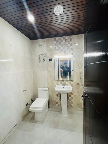 Kitchen in 4 BHK Builder Floor at Green Fields Colony – for Sale
