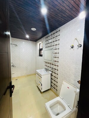 Bathroom in 4 BHK Builder Floor at Green Fields Colony – for Sale