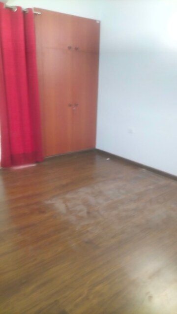 Room in 3.5 BHK Apartment at ATS Nobility, Sector 4 Greater Noida – for Rent