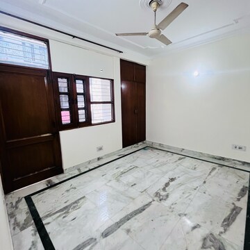 Room in 3 BHK Builder Floor at Khirki Extension – for Rent