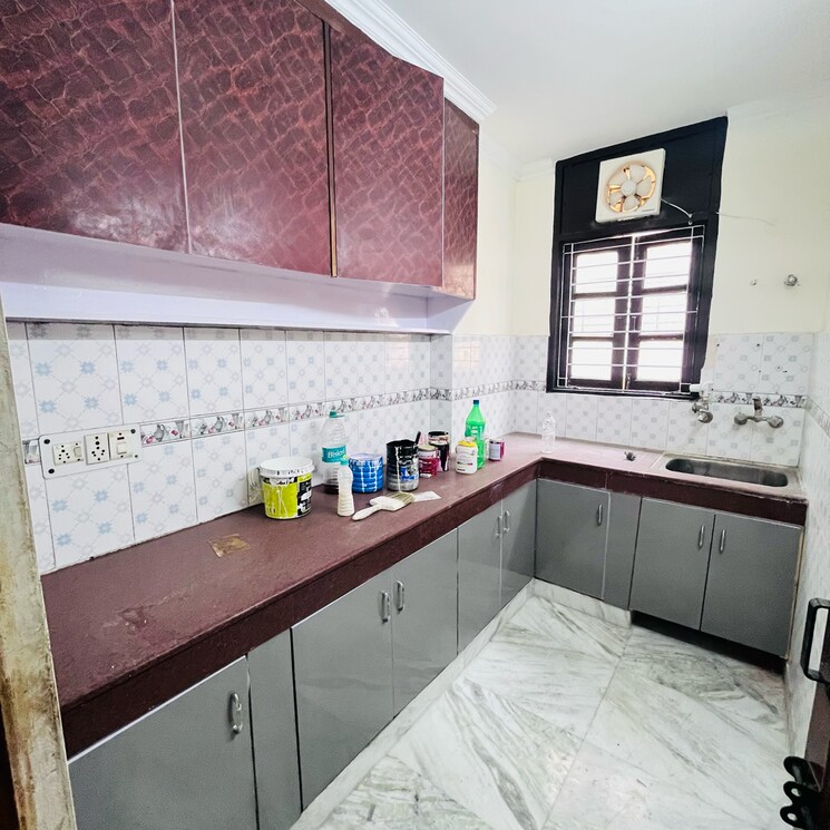 Kitchen, khirki extension 3 Bedroom 105 Sq.Yd. Builder Floor In Khirki Extension Delhi 8897988