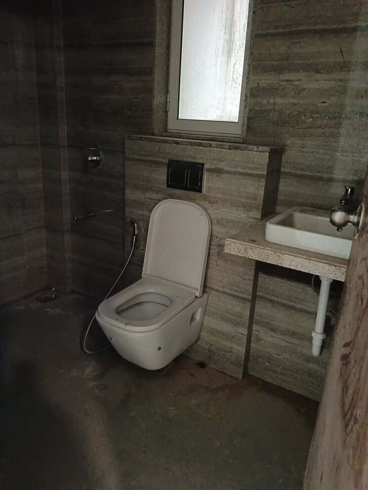 Bathroom, runwal-nirvana 3 Bedroom 1250 Sq.Ft. Apartment In Parel Mumbai 8898018