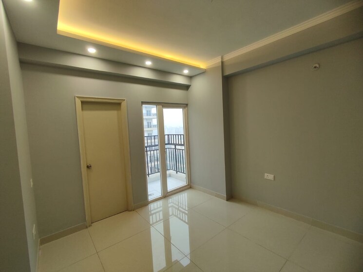 Room, saviour-green-arch 3 Bedroom 1695 Sq.Ft. Apartment In Tech Zone 4 Greater Noida Greater Noida 8898087