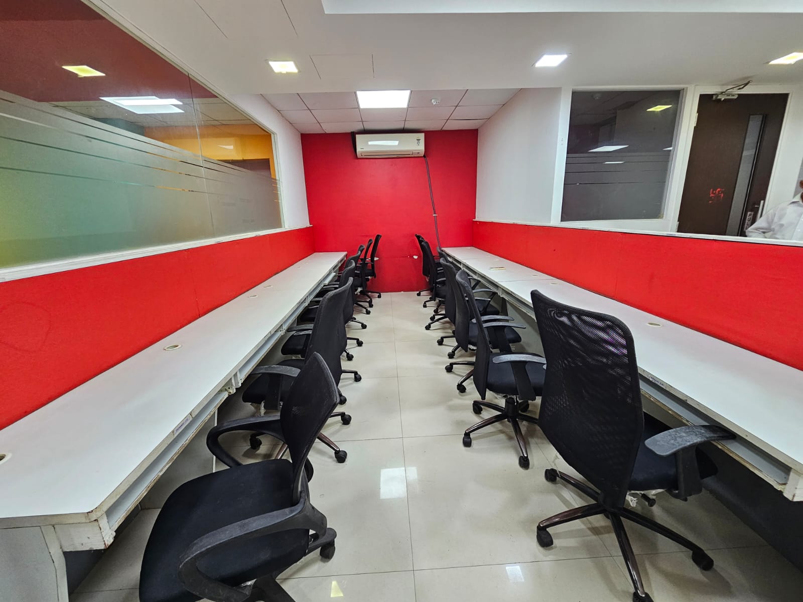 Office Space For Rent in Gundecha Onclave