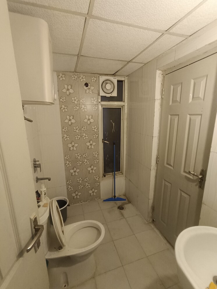 Attached Bathroom, supertech-cape-town 2 Bedroom 1082 Sq.Ft. Apartment In Sector 74 Noida 8898053