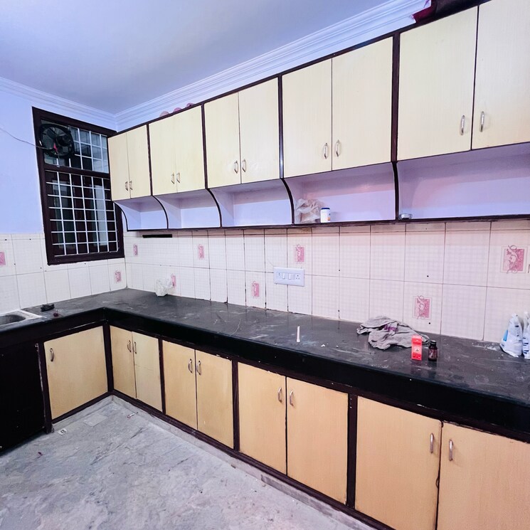 Kitchen, khirki extension 3 Bedroom 110 Sq.Yd. Builder Floor In Khirki Extension Delhi 8898073