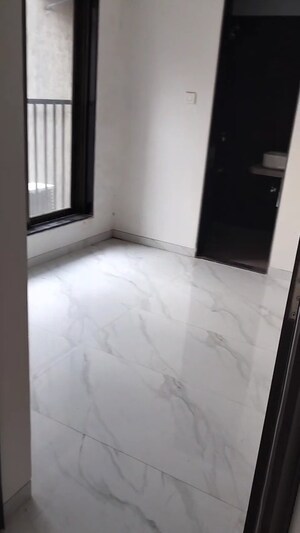 Room in 2 BHK Apartment at Vastu Complex, Andheri East – for Sale