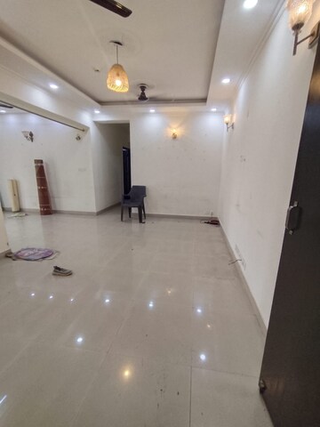 Bathroom in 3.5 BHK Apartment at Supertech Cape Town, Sector 74 – for Rent