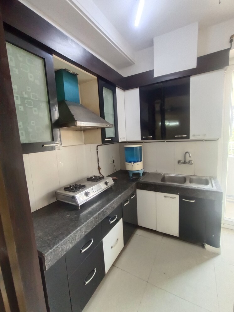 Kitchen, supertech-cape-town 3 Bedroom 1625 Sq.Ft. Apartment In Sector 74 Noida 8898112