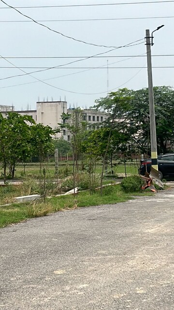  Plot – Exterior View View at Raebareli Road - for Sale