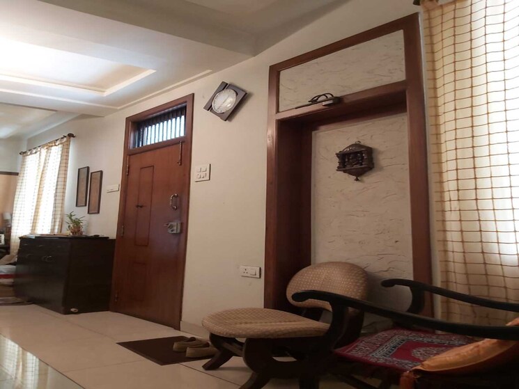 Living Room, dadar east 3 Bedroom 960 Sq.Ft. Apartment In Dadar East Mumbai 8898119