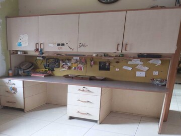 Bedroom in 3 BHK Apartment at Dadar East – for Rent