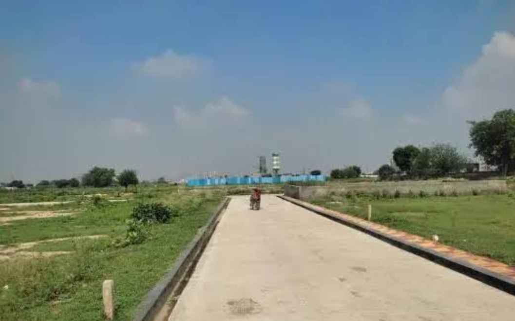 Plot For Sale in Wave City