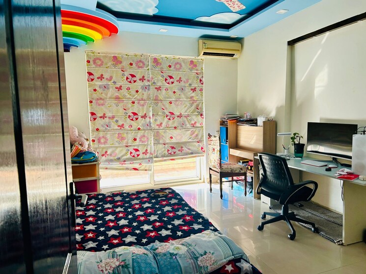 Bedroom, puri-pranayam 3 Bedroom 1800 Sq.Ft. Apartment In Sector 82 Faridabad 8898198
