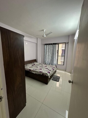 Room in 3 BHK Apartment at Ambli – for Rent