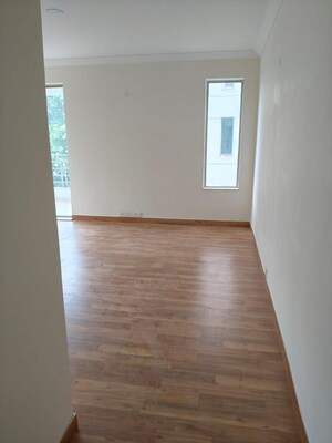 Room in 3 BHK Apartment at Ireo Victory Valley, Sector 67 – for Sale