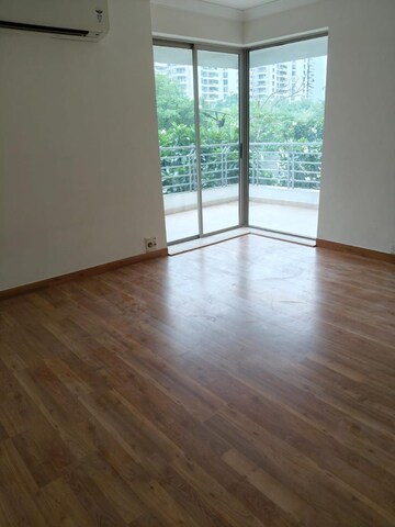 Room in 3 BHK Apartment at Ireo Victory Valley, Sector 67 – for Sale