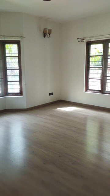 Room in 3 BHK Villa at Alliance 10 Downing, Whitefield – for Rent