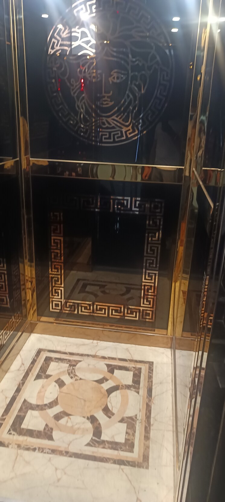 undefined, rohini sector 11 3 Bedroom 1500 Sq.Ft. Builder Floor In Rohini Sector 11 Delhi 8898254