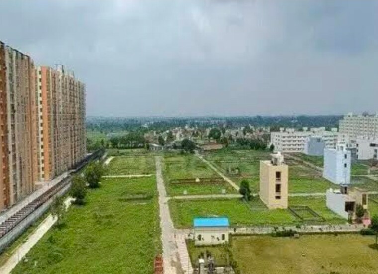 Exterior View, wave-city  239 Sq.Yd. Plot In Wave City Ghaziabad 8898247