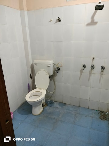Bathroom in 2 BHK Builder Floor at Kamta – for Rent