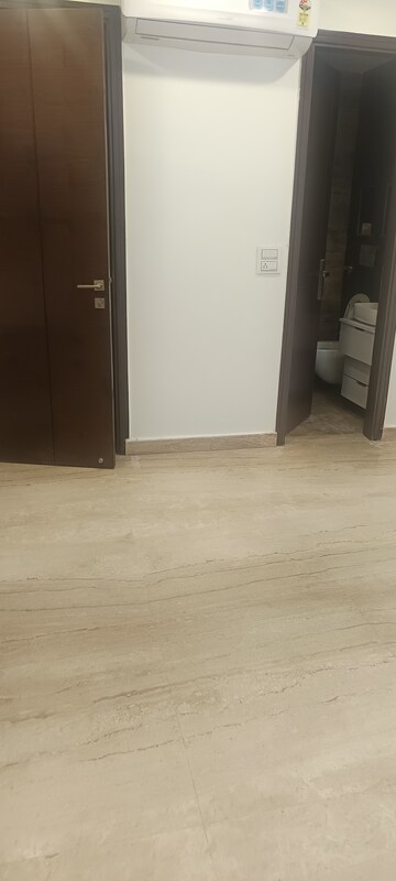 Room in 3 BHK Builder Floor at Rohini Sector 11 – for Rent