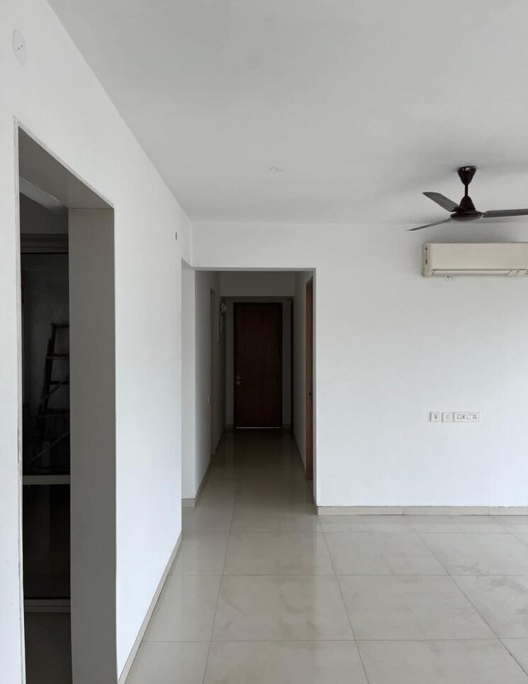 Room, soham-crystal-spires 3 Bedroom 1349 Sq.Ft. Apartment In Ghodbunder Road Thane 8898328