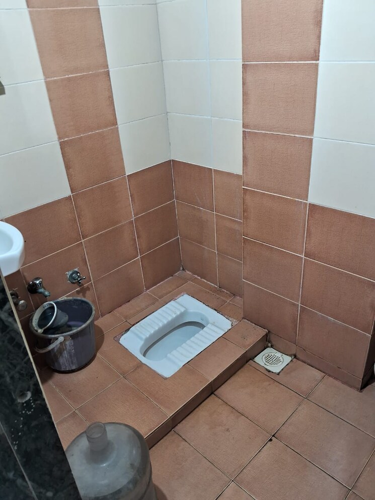 Bathroom, vasna 2 Bedroom 1035 Sq.Ft. Apartment In Vasna Ahmedabad 8898311