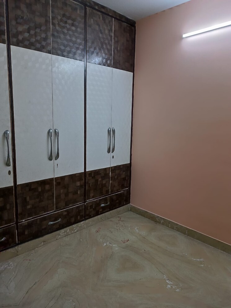Room, vikas puri 2 Bedroom 800 Sq.Ft. Apartment In Vikas Puri Delhi 8898373