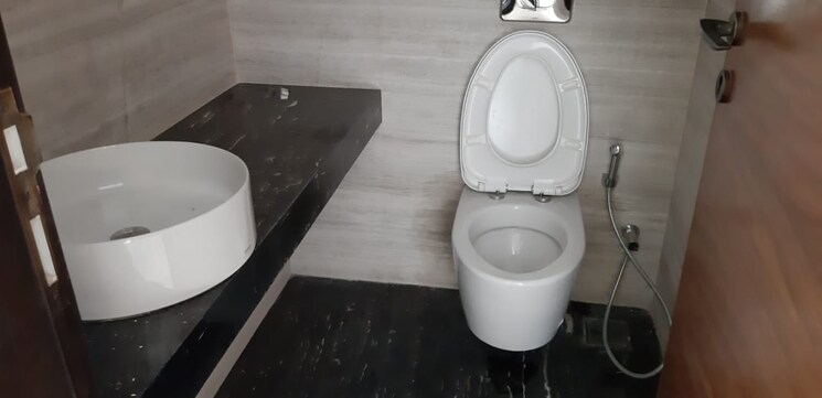 Bathroom, omkar-1973 3 Bedroom 3968 Sq.Ft. Apartment In Worli Mumbai 8898365