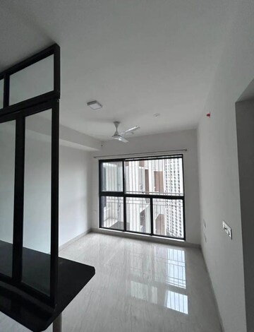 1 BHK Apartment For Rent in Lodha Crown Quality Homes, Majiwada