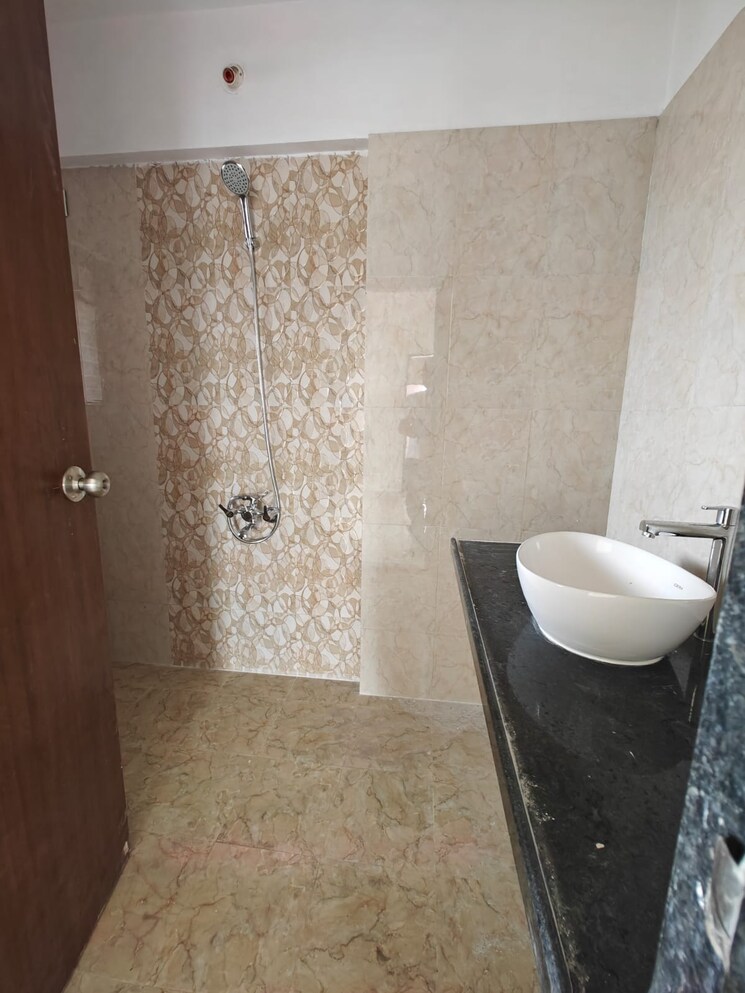 Bathroom, rna-central-park 3 Bedroom 900 Sq.Ft. Apartment In Chembur Mumbai 8898422