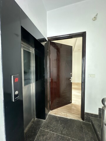 Building Lobby in 5 BHK Builder Floor at Crown Plaza Mall, Sector 15a – for Rent