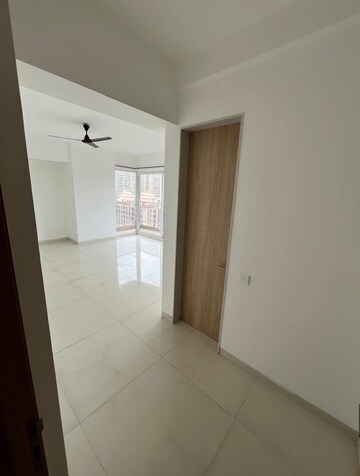 Bedroom in 3 BHK Apartment at Soham Crystal Spires, Ghodbunder Road – for Rent
