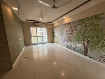 Room in 3 BHK Apartment at Ekta Maplewood, Khar West – for Rent