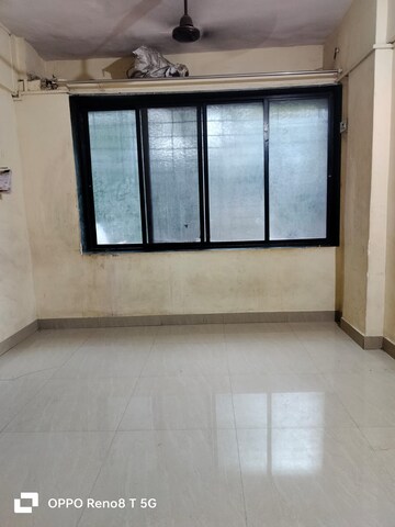 Room in 1 BHK Apartment at Madhumalati CHS, Kalwa – for Rent