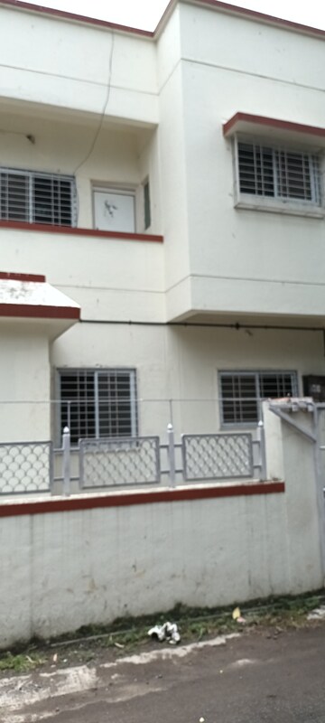 Staircase in 3 BHK Villa at Aniket Society, Aundh – for Sale