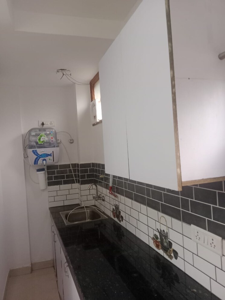 Balcony, neb sarai 1 Bedroom 450 Sq.Ft. Builder Floor In Neb Sarai Delhi 8898610