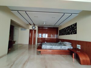 Living Room in 6 BHK Villa at Mittal Ruia Park, Juhu – for Sale