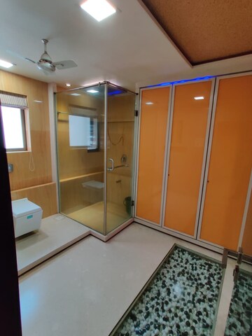 Living Room in 6 BHK Villa at Mittal Ruia Park, Juhu – for Sale