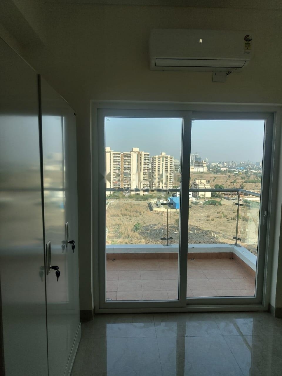 2.5 BHK Apartment For Rent in Shree Vardhman Victoria