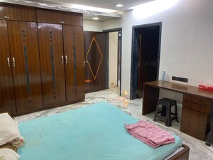 Bedroom in 6 BHK Villa at Emgee Janki Kutir, Juhu – for Sale