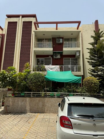 2.5 BHK Builder Floor – Exterior View View at Orchid Island, Sector 51 - for Sale